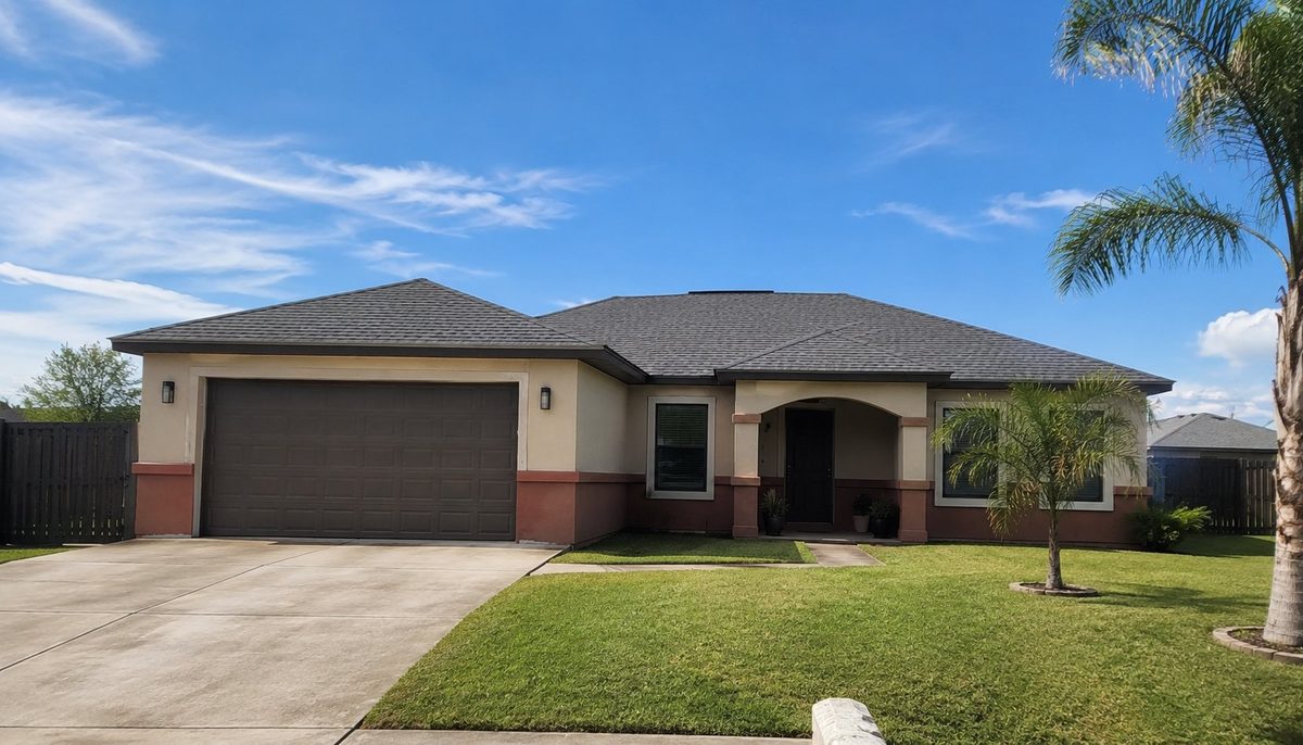 Roof Cleaning in the Rio Grande Valley
